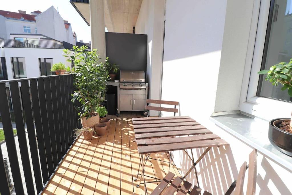 Smart Apt Mit Balkon Am Augarten Park Naehe Zentrum เวียนนา ภายนอก รูปภาพ