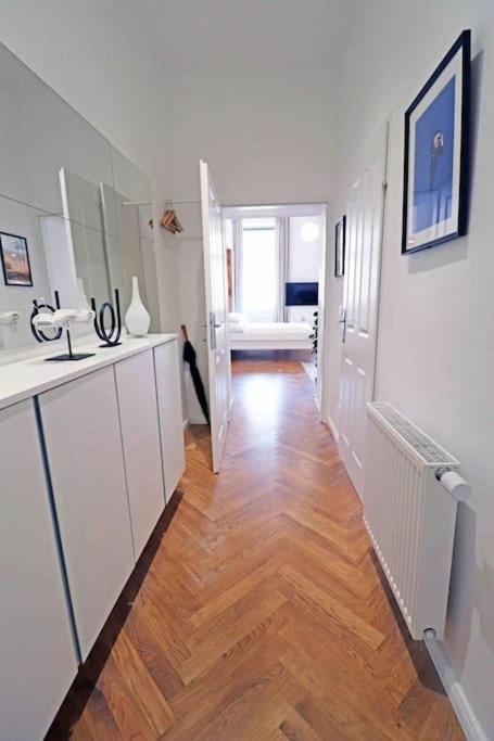 Smart Apt Mit Balkon Am Augarten Park Naehe Zentrum เวียนนา ภายนอก รูปภาพ